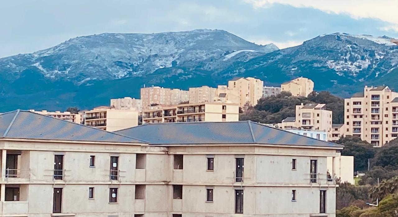 Mountain View & Sea View Location Chambre Individual 1 Sur 3 Chambres Dispo Avec Climes Mais Salle De Bain Et Salon En Commune Bastia  Kültér fotó